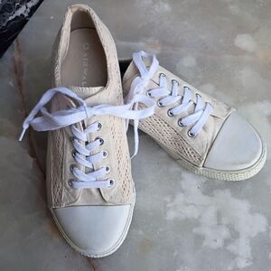 Airwalk Lace Print Low Top sneakers